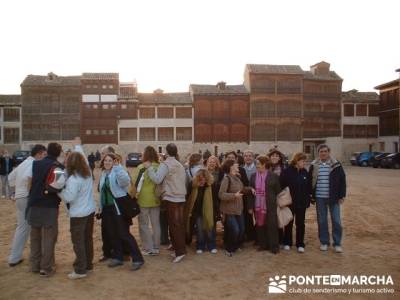 Plaza del Coso - Turismo Peñafiel; clubs senderismo madrid; foros senderismo